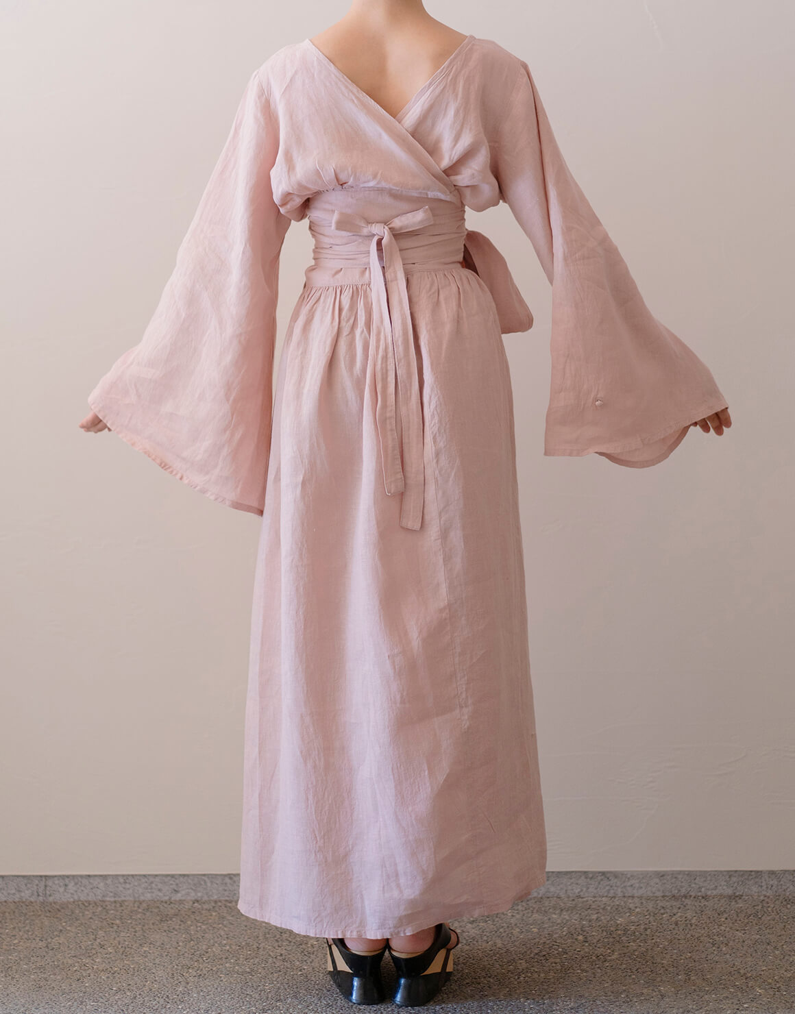 レイラ 灰桜
